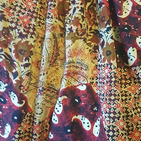 Patterned skirt - Picture 3 of 4